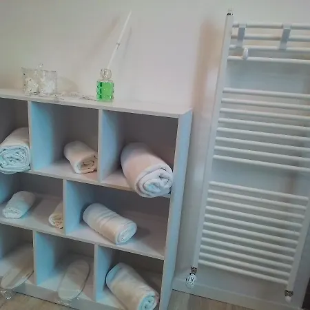 Sweet Apartment *
