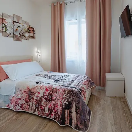 Sweet Apartment